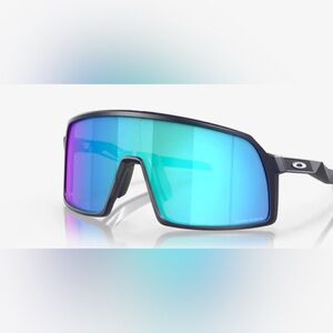 OAKLEY Prizm Sapphire Sunglasses New without tags